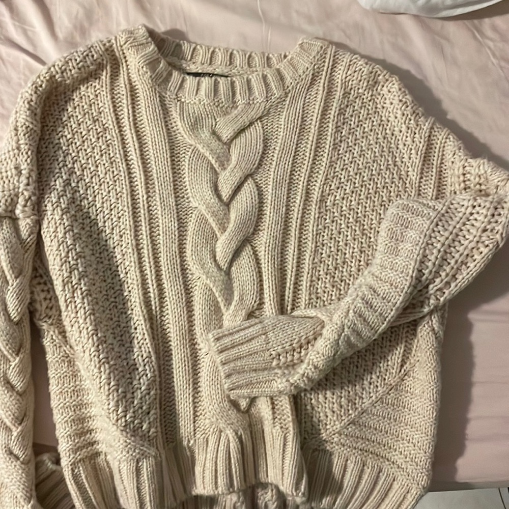WORN ONCE forever 21 cable knit sweater